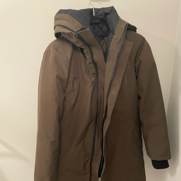 Aritzia TNA Haven Parka - Picture 2 of 3
